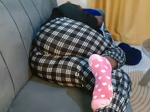 Snapshot of leslysexygirl chatting on October 2, 5:36 am leslysexygirl online show from October 2, 5:36 am