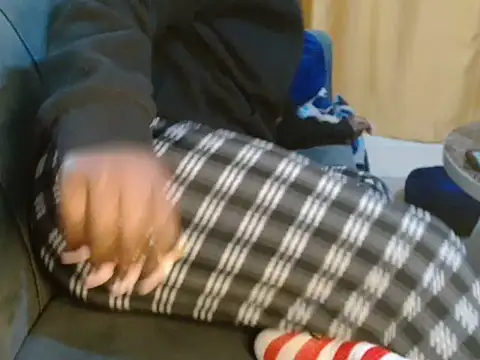 Snapshot of leslysexygirl chatting on October 6, 5:27 am leslysexygirl online show from October 6, 5:27 am