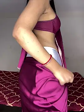 Snapshot of Suhu_love chatting on December 22, 8:25 pm Suhu love online show from December 22, 8:25 pm