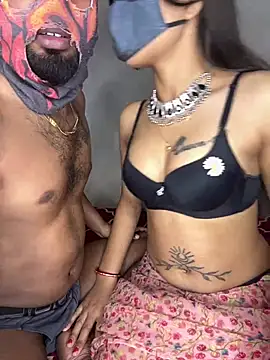 Snapshot of Suhu_love chatting on February 1, 6:29 pm Suhu love online show from February 1, 6:29 pm