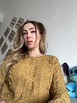 RaquelleDevon online show from February 5, 9:57 am