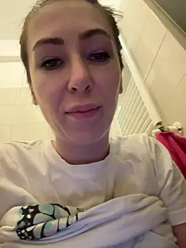 RaquelleDevon online show from February 12, 10:15 pm