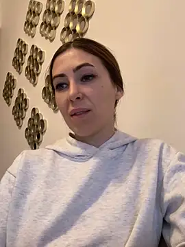 RaquelleDevon online show from March 6, 4:17 pm