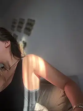 RaquelleDevon online show from September 24, 5:22 am