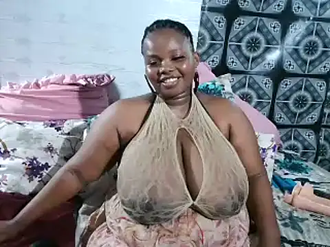 Snapshot of Candiyliciousxx chatting on May 2, 12:43 pm Candiyliciousxx online show from May 2, 12:43 pm