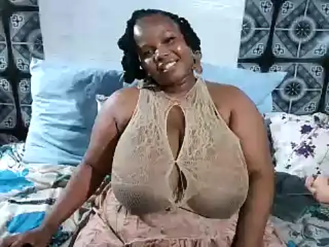 Snapshot of Candiyliciousxx chatting on May 19, 2:45 pm Candiyliciousxx online show from May 19, 2:45 pm