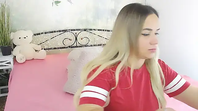 Snapshot of MilenaMiler_X chatting on January 22, 8:49 pm MilenaMiler X online show from January 22, 8:49 pm