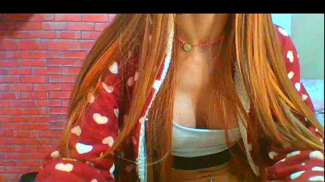 Snapshot of Transthifany chatting on October 28, 1:03 pm Transthifany online show from October 28, 1:03 pm