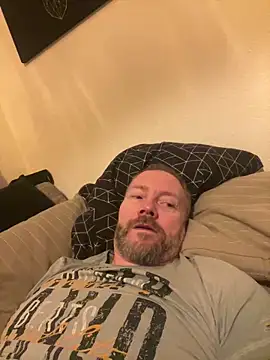 Snapshot of Rockburg chatting on December 23, 6:11 am Rockburg online show from December 23, 6:11 am