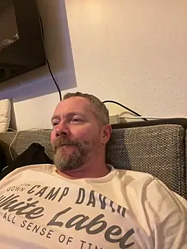 Snapshot of Rockburg chatting on December 24, 1:49 am Rockburg online show from December 24, 1:49 am