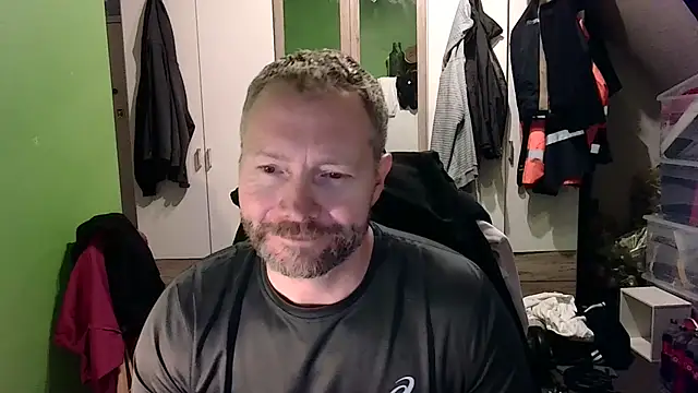 Snapshot of Rockburg chatting on December 25, 10:28 am Rockburg online show from December 25, 10:28 am