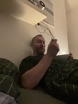 Snapshot of Rockburg chatting on December 27, 6:24 am Rockburg online show from December 27, 6:24 am