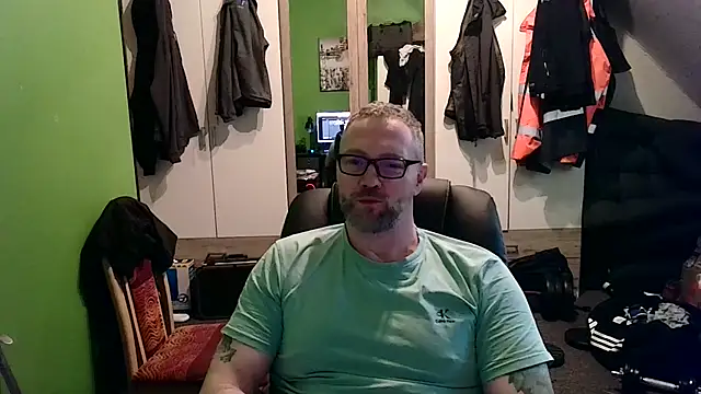 Snapshot of Rockburg chatting on February 3, 1:08 pm Rockburg online show from February 3, 1:08 pm