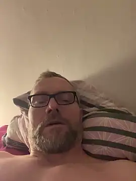 Snapshot of Rockburg chatting on February 12, 8:16 am Rockburg online show from February 12, 8:16 am