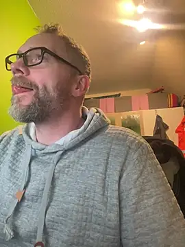 Snapshot of Rockburg chatting on February 19, 6:22 am Rockburg online show from February 19, 6:22 am