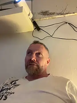 Snapshot of Rockburg chatting on March 12, 6:55 pm Rockburg online show from March 12, 6:55 pm