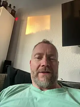 Snapshot of Rockburg chatting on March 21, 6:05 am Rockburg online show from March 21, 6:05 am