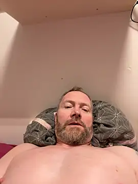 Snapshot of Rockburg chatting on November 7, 2:44 am Rockburg online show from November 7, 2:44 am