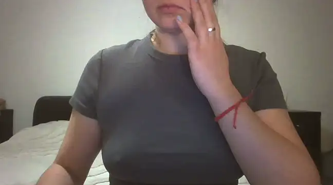 Snapshot of VanesaJewelz chatting on March 7, 8:33 pm VanesaJewelz online show from March 7, 8:33 pm