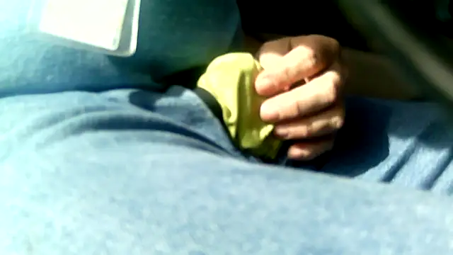 Policeman20742 online show from December 13, 5:43 pm