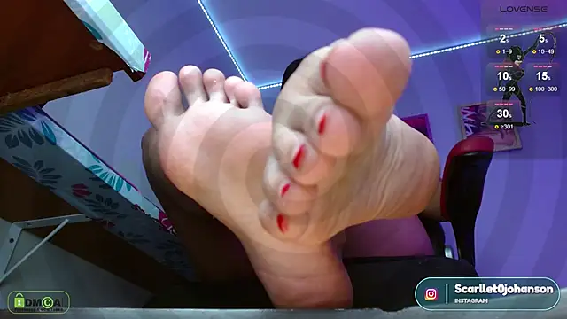 Miss scarllet  online show from December 18, 4:06 pm