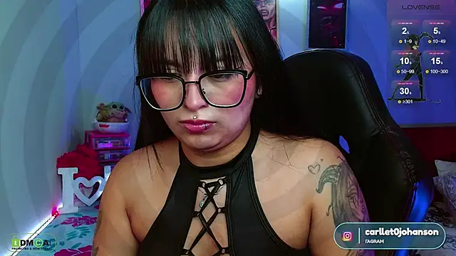 Miss scarllet  online show from March 10, 1:32 pm