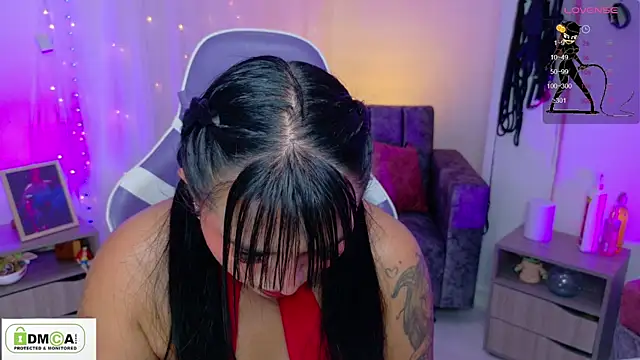 Miss scarllet  online show from April 24, 1:13 pm