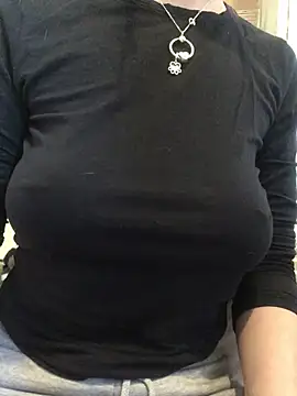 indie-rayne online show from March 20, 11:16 am