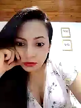 Snapshot of anaruiz_ chatting on February 14, 4:15 am anaruiz online show from February 14, 4:15 am