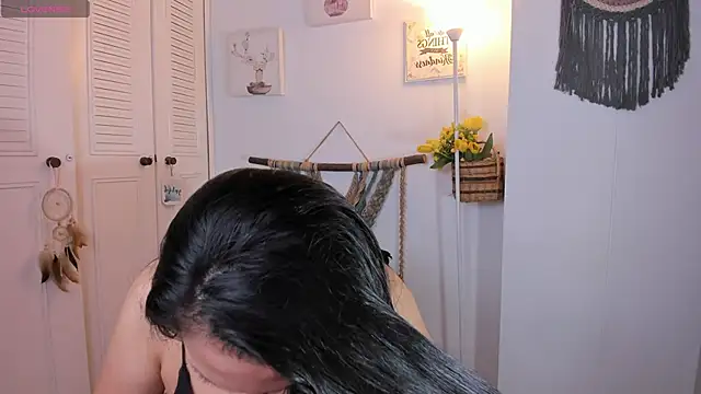 Snapshot of anaruiz_ chatting on November 8, 2:12 am anaruiz online show from November 8, 2:12 am