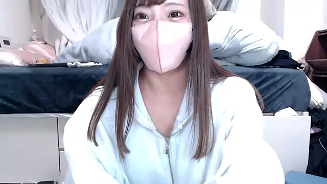  chanMOMO  online show from March 5, 7:17 pm