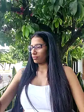 lily sk online show from February 9, 9:06 pm