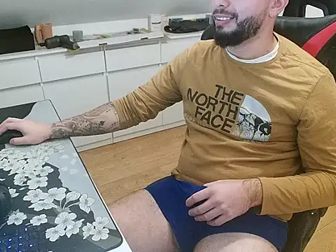 Snapshot of prezydentcam chatting on January 12, 2:22 pm prezydentcam online show from January 12, 2:22 pm