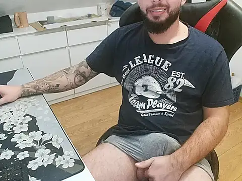 Snapshot of prezydentcam chatting on February 28, 3:57 pm prezydentcam online show from February 28, 3:57 pm