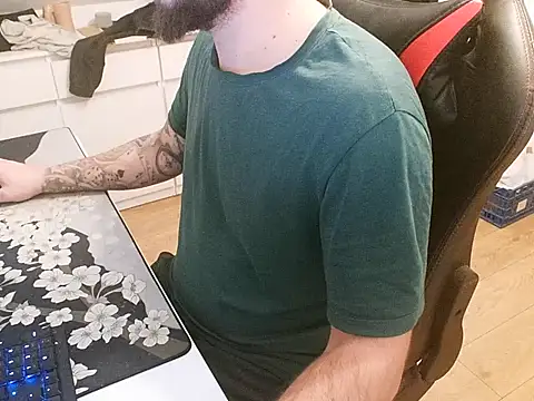 Snapshot of prezydentcam chatting on March 15, 10:49 pm prezydentcam online show from March 15, 10:49 pm