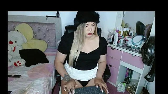 kim hot69  online show from November 16, 12:22 pm