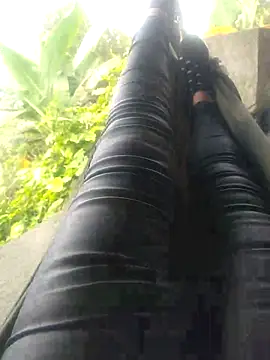 Kazsandraa online show from January 15, 7:50 pm