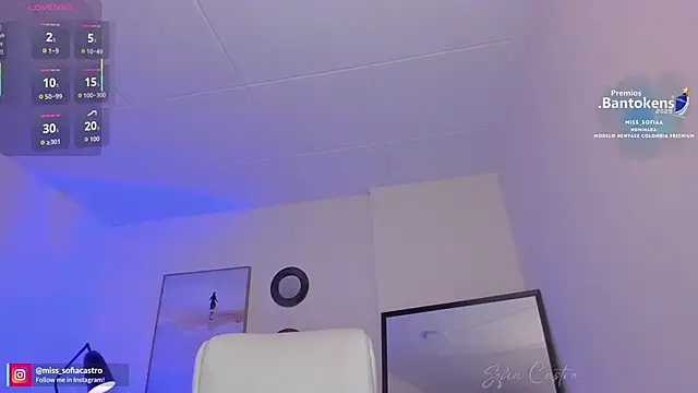 Snapshot of miss_sofiaa chatting on October 16, 1:23 pm miss sofiaa online show from October 16, 1:23 pm