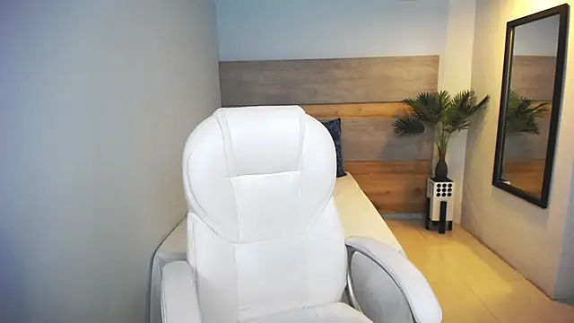 liseth fox online show from January 25, 1:43 am