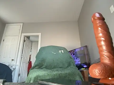 Snapshot of ChiRaqb8 chatting on November 1, 4:09 pm ChiRaqb8 online show from November 1, 4:09 pm