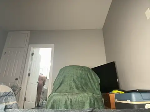 Snapshot of ChiRaqb8 chatting on November 4, 1:16 am ChiRaqb8 online show from November 4, 1:16 am