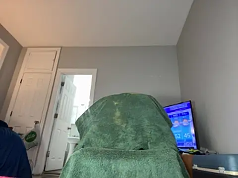 Snapshot of ChiRaqb8 chatting on February 13, 11:50 am ChiRaqb8 online show from February 13, 11:50 am