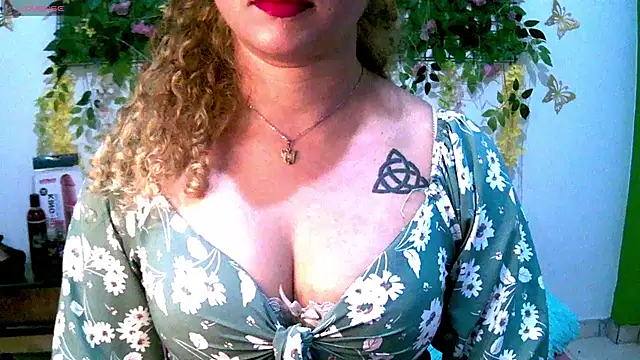 Crysrus online show from February 19, 1:34 am