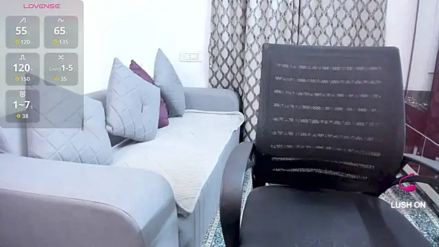 Rubika sharma online show from March 13, 6:47 pm