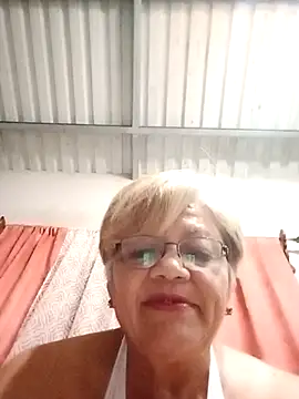 Madrastrahot69 online show from October 1, 5:24 am