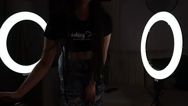 lara madisson online show from November 10, 4:55 am