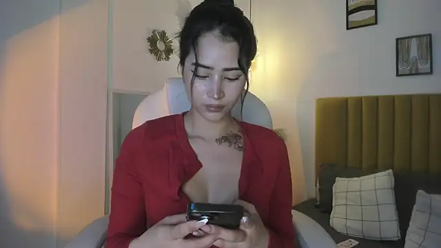 lara madisson online show from April 29, 8:18 am