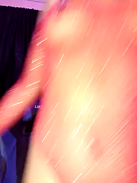 Snapshot of ---sophia--- chatting on October 20, 11:32 am ---sophia--- online show from October 20, 11:32 am