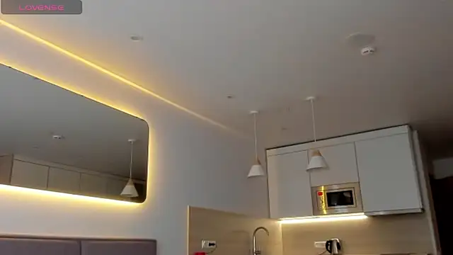 Snapshot of agelandreww chatting on February 18, 1:55 pm agelandreww online show from February 18, 1:55 pm