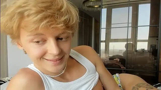 agelandreww online show from April 25, 9:56 am